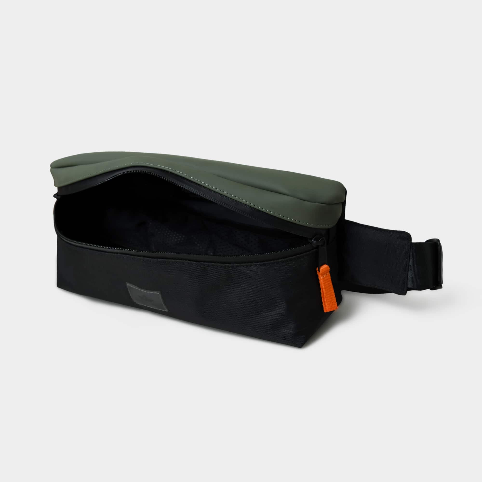 Hip Bag Fred in schwarz/oliv
