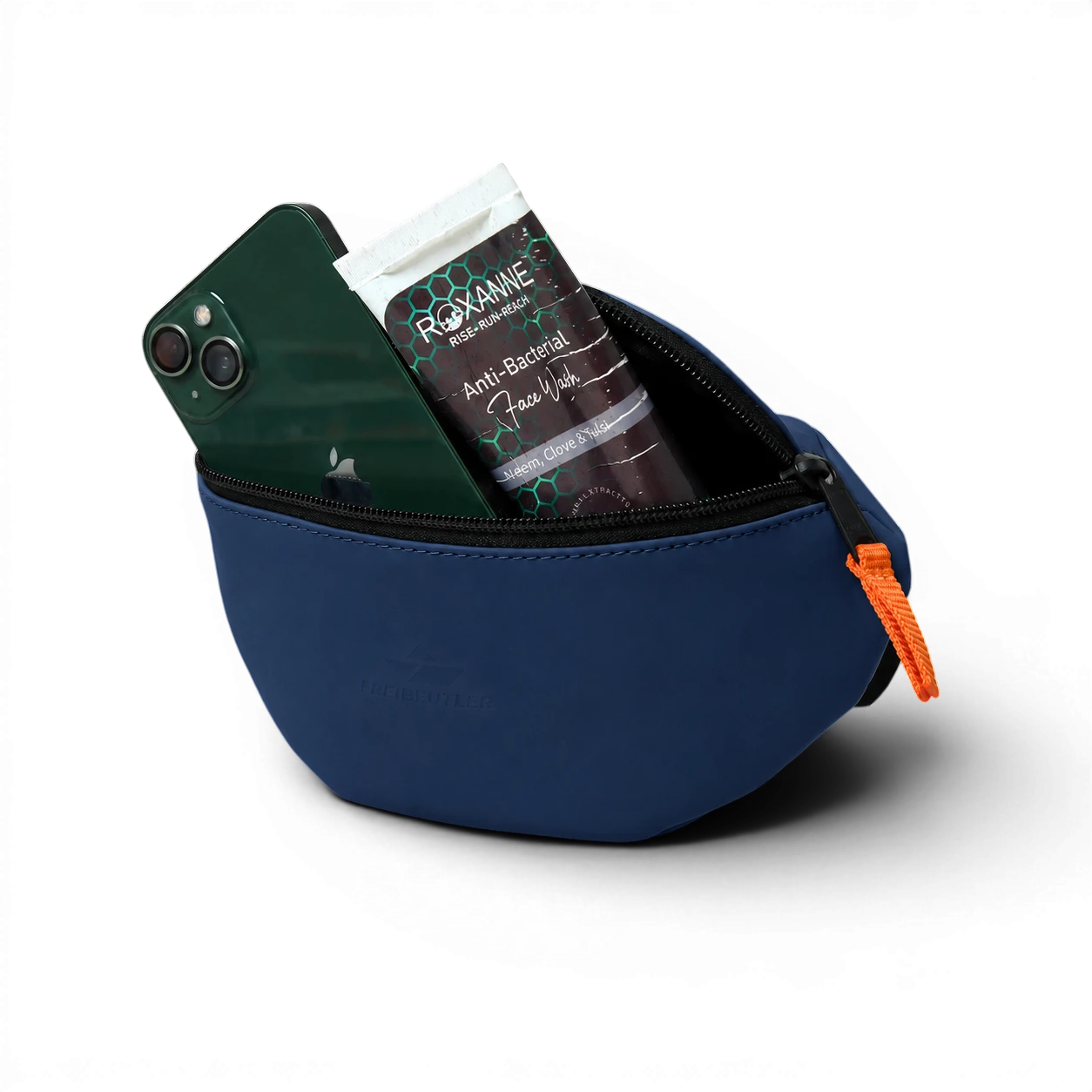 FREIBEUTLER Hip Bag Fiete in Dunkelblau, mit robustem YKK-Reissverschluss und verstellbarem Gurt, ideal für Festivals.