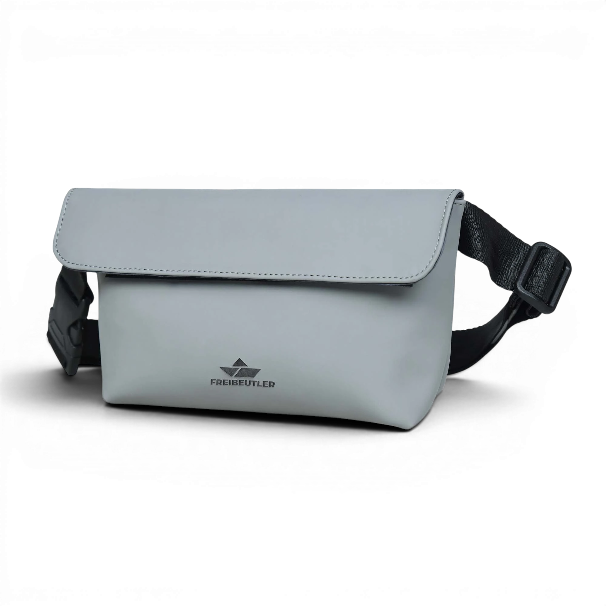 Graue FREIBEUTLER Hip Bag aus wasserabweisendem PU mit Klettverschluss und verstellbarem Gurt.