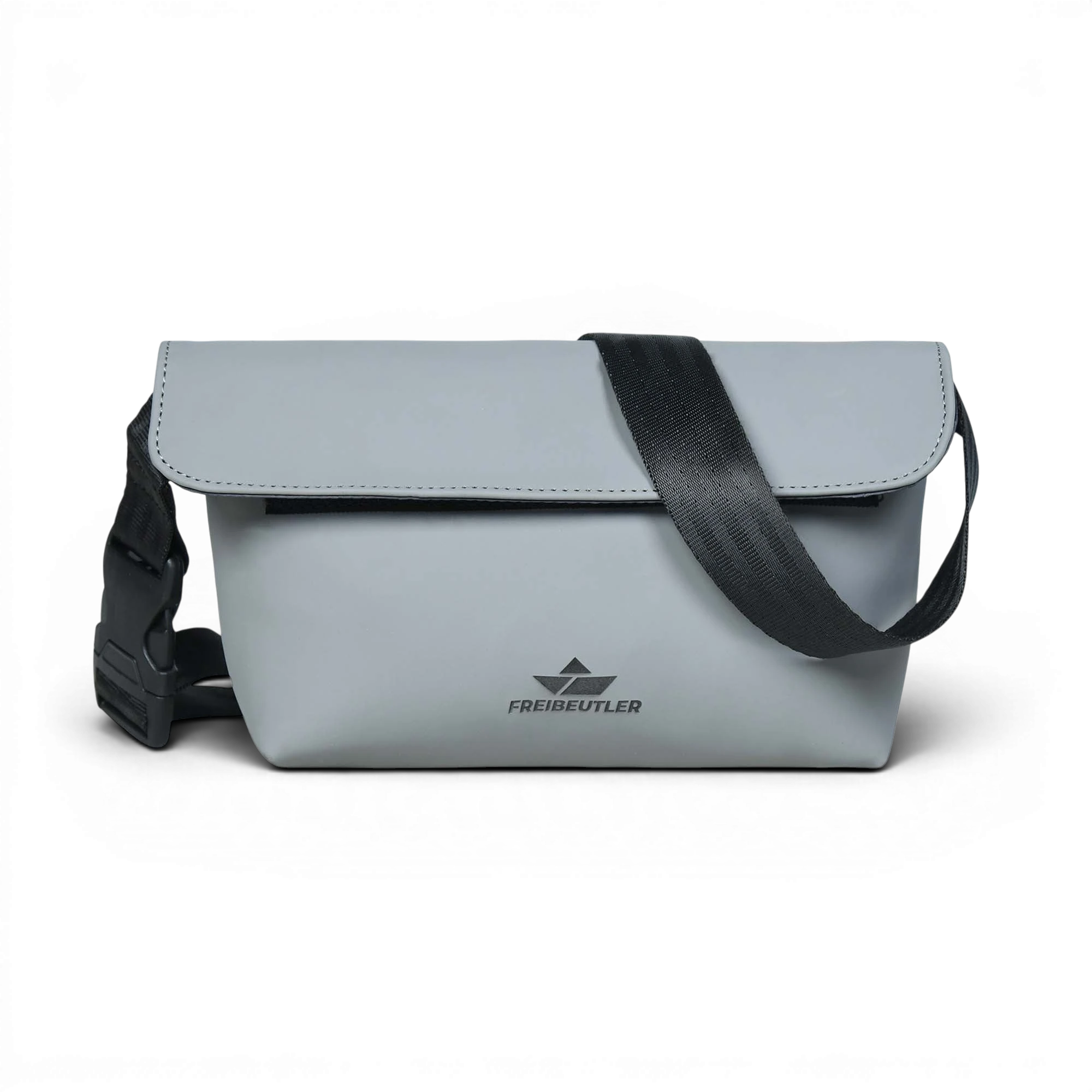 Graue Hip Bag Levi aus wasserabweisendem PU-Material von FREIBEUTLER mit Klettverschluss und verstellbarem Gurt.