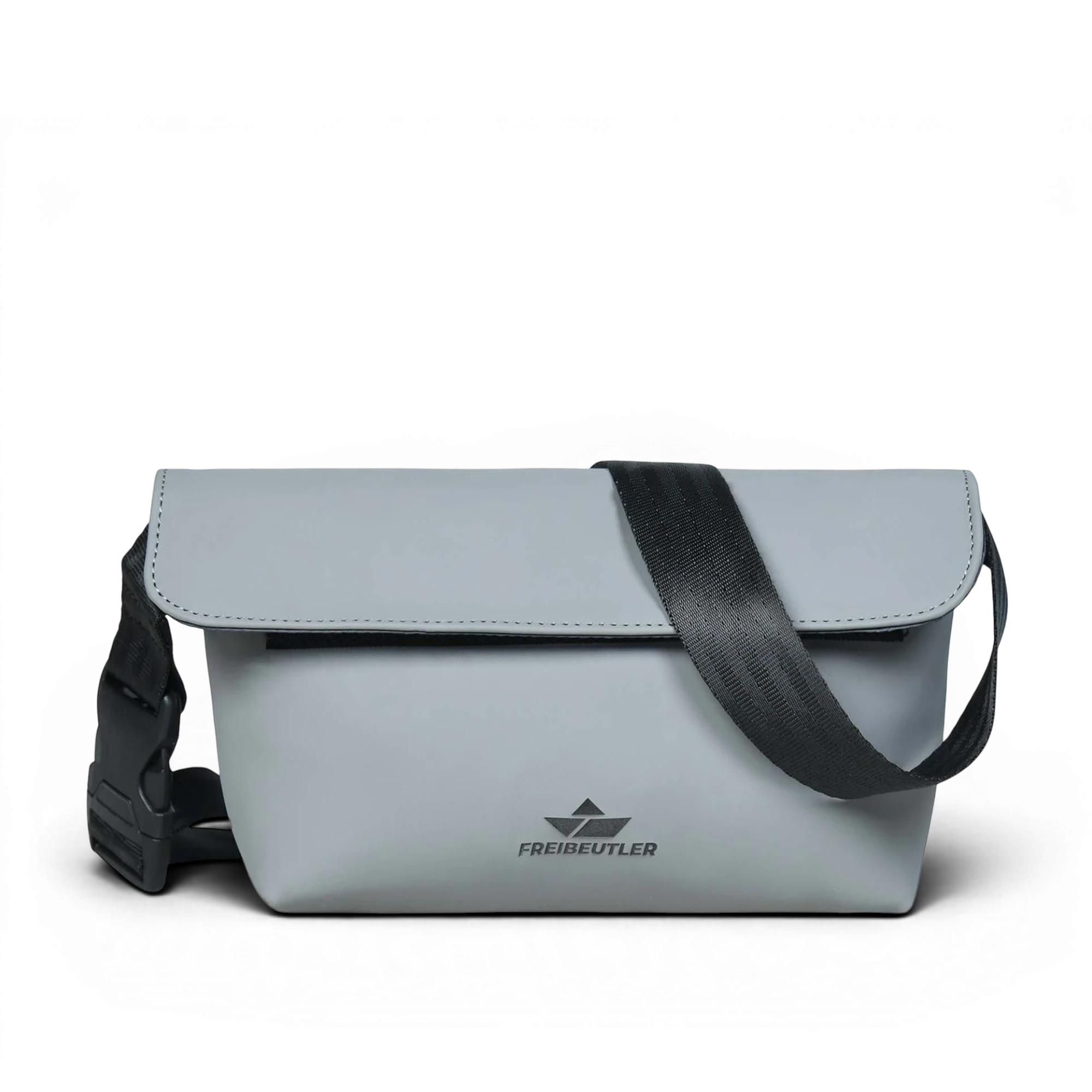 Graue Hip Bag Levi aus wasserabweisendem PU-Material von FREIBEUTLER mit Klettverschluss und verstellbarem Gurt.